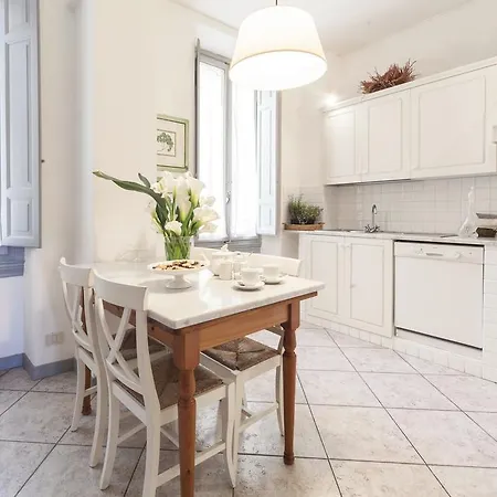 San Giovanni Apartament *
